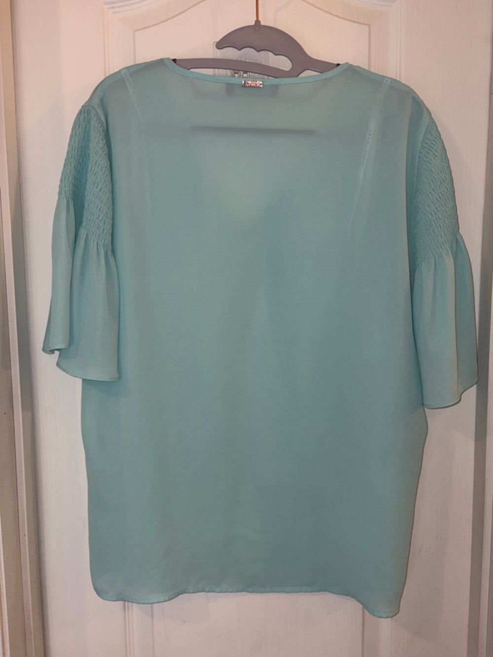 IVANKA TRUMP Teal V-Neck Flutter Sleeve Blouse - Picture 3 of 3